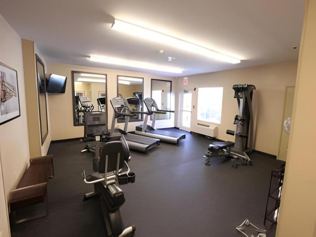 Candlewood Suites Saint Joseph By Ihg Exterior foto