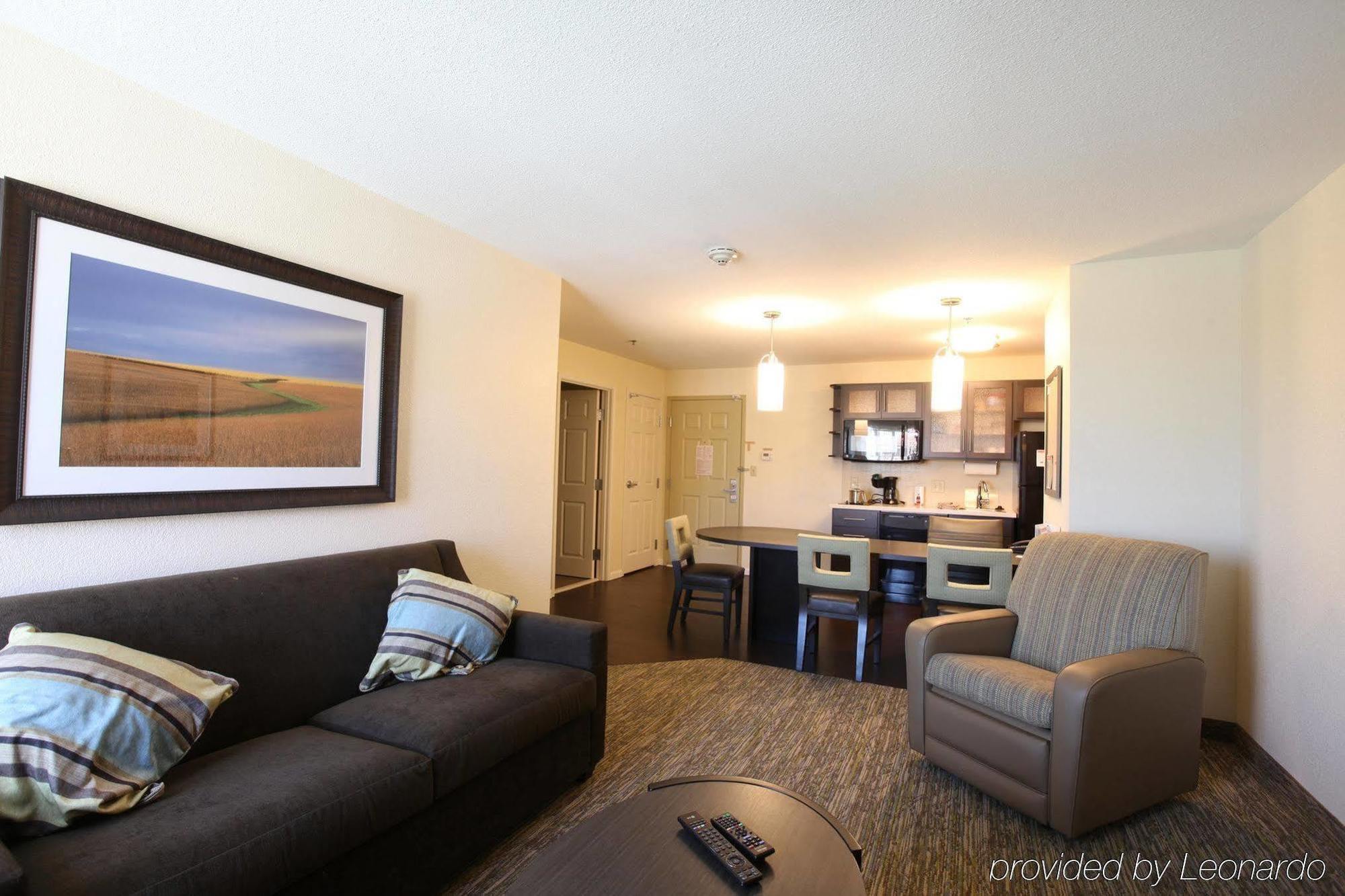 Candlewood Suites Saint Joseph By Ihg Exterior foto